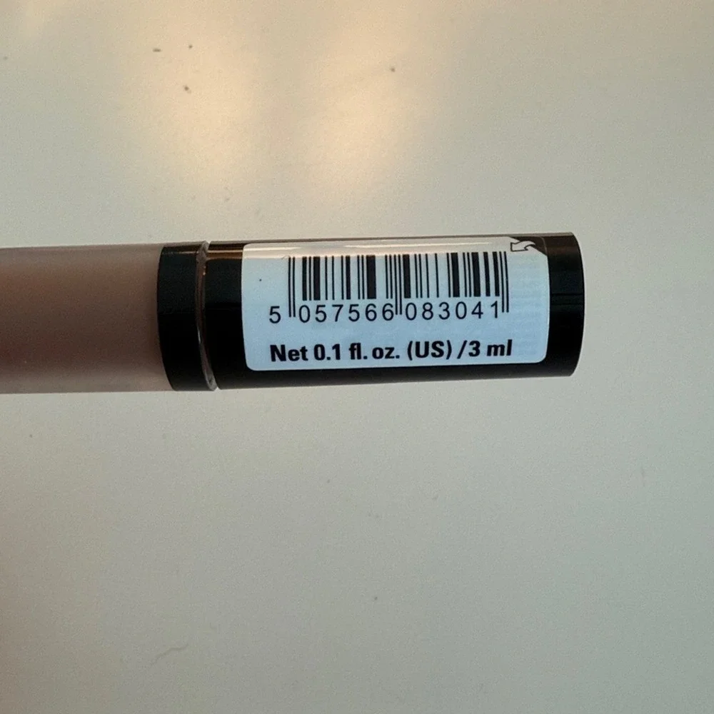 Makeup Revolution London Matte Liquid Lipstick Darling 122‎